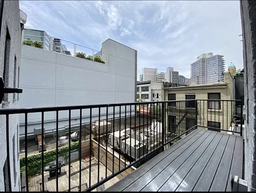 72 Willoughby St #4G - Photo 2 of 11