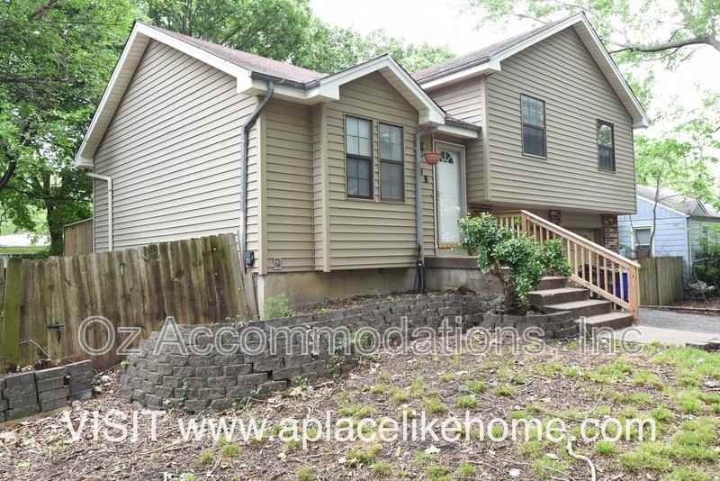 308 N Logan St - Photo 2 of 21