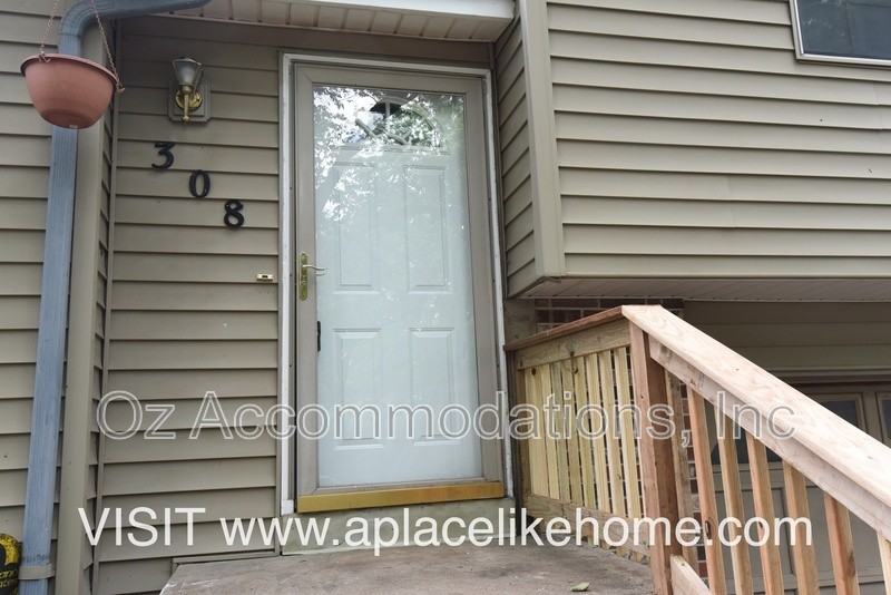308 N Logan St - Photo 3 of 21