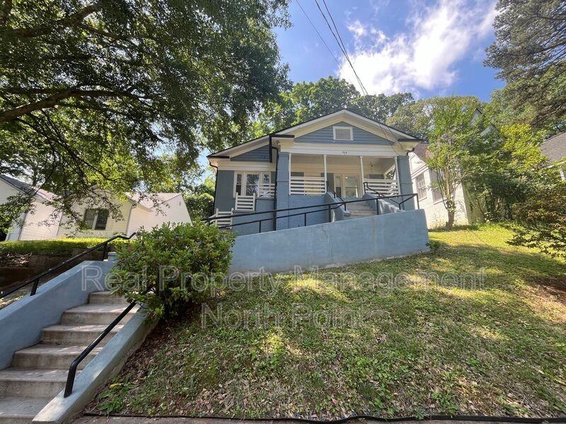 954 Byron Dr Sw - Photo 2 of 32