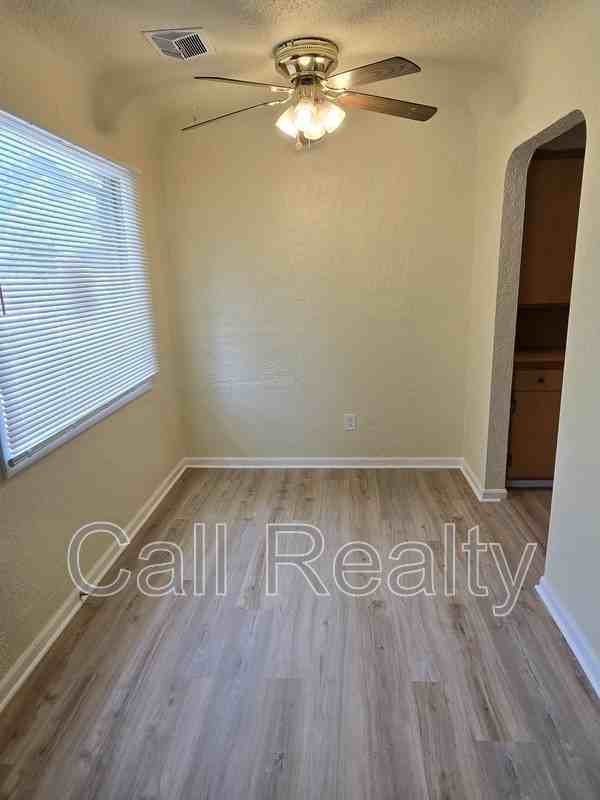 7610 E South Riverway Ave - Photo 4 of 11