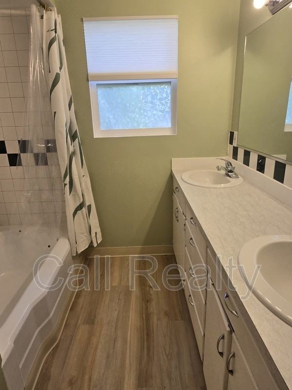 7610 E South Riverway Ave - Photo 6 of 11