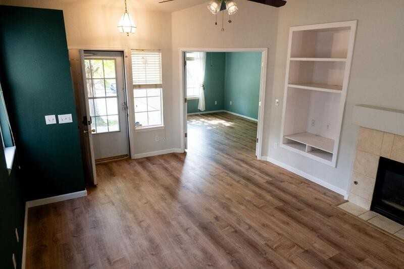 412 Chambers Way - Photo 3 of 24
