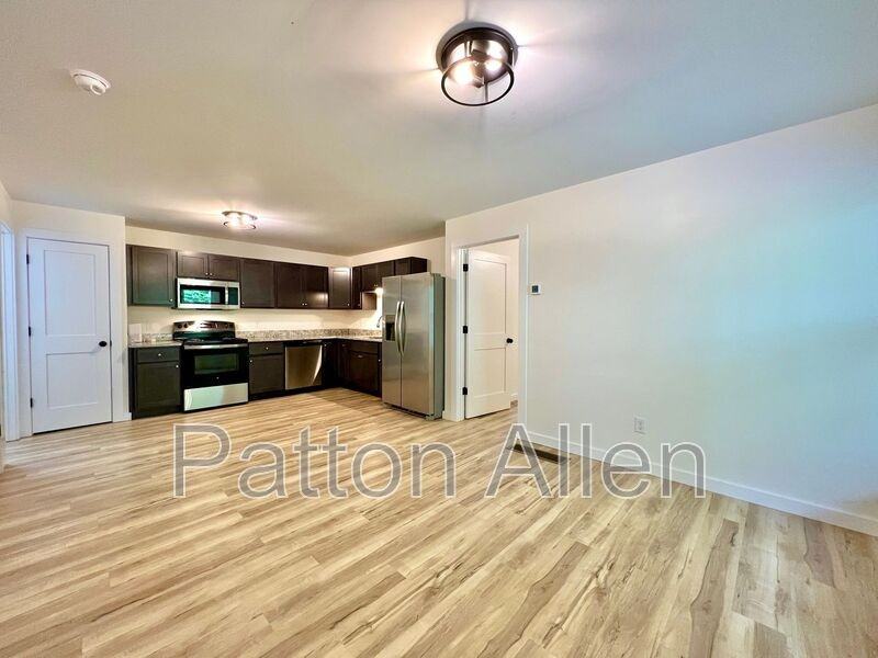 7815 Nc Highway #C - Photo 3 of 28