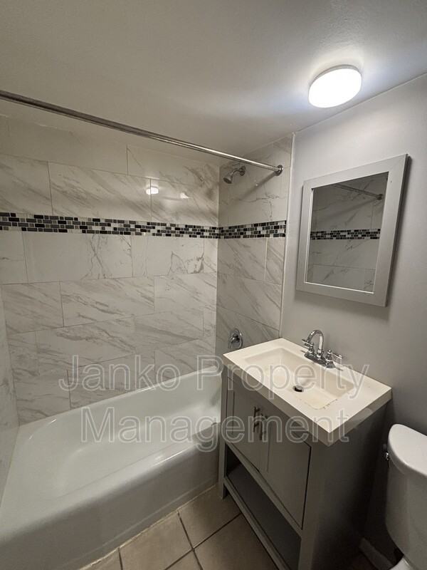 3351 Commercial Ave #9 - Photo 4 of 4