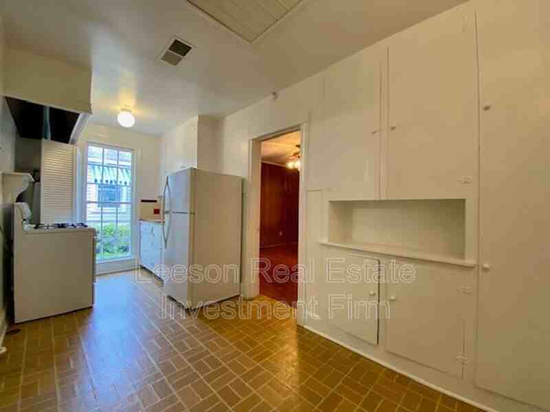 3429 Beverly Pl - Photo 6 of 10
