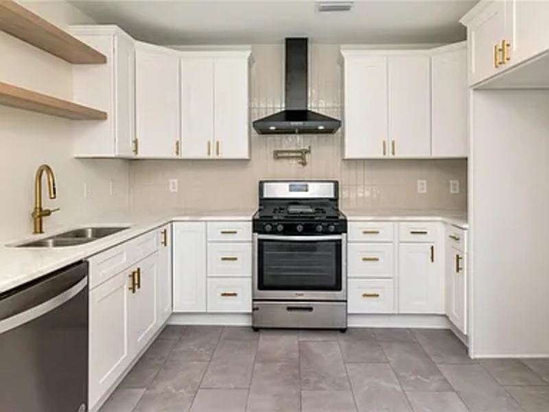 38 W Lourando Dr - Photo 2 of 20