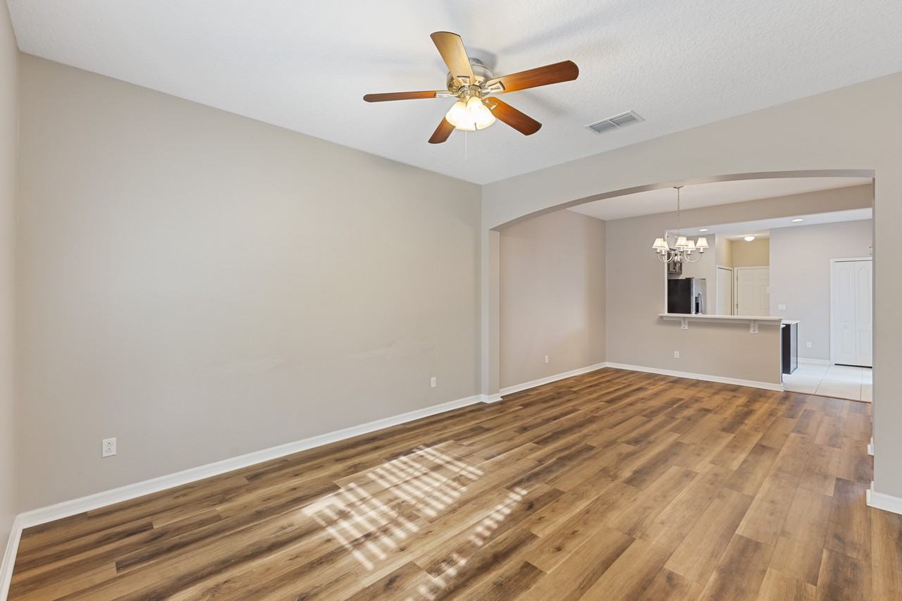 506 Rainbow Springs Loop - Photo 2 of 30