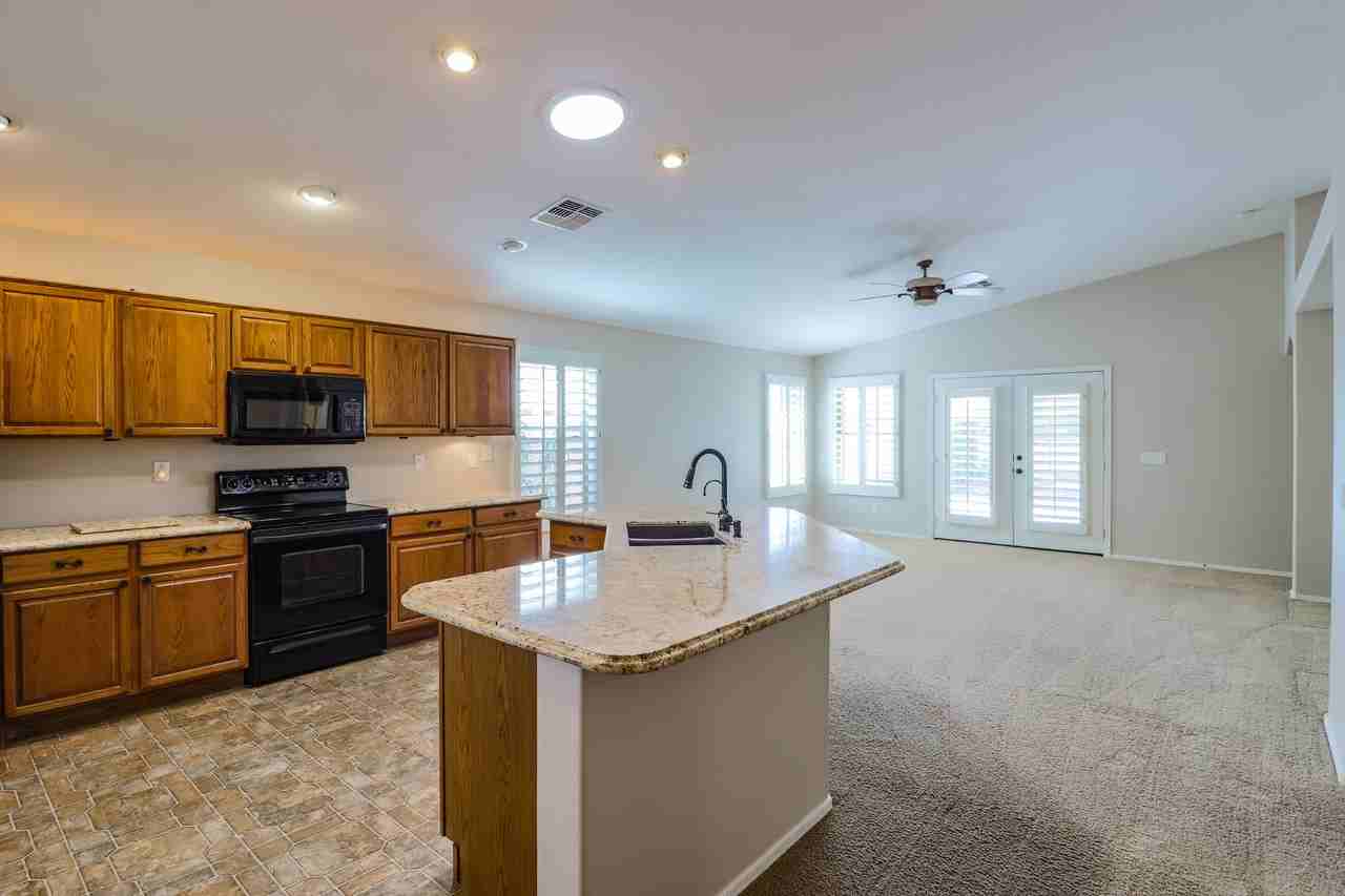 21171 E Aspen Valley Dr - Photo 4 of 26