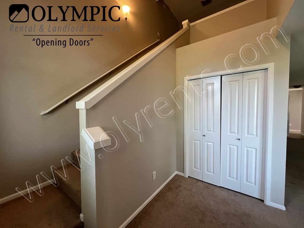 6024 Pennsylvania St Se - Photo 3 of 26