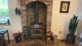 1739 Holiday Lane - Photo 5 of 40