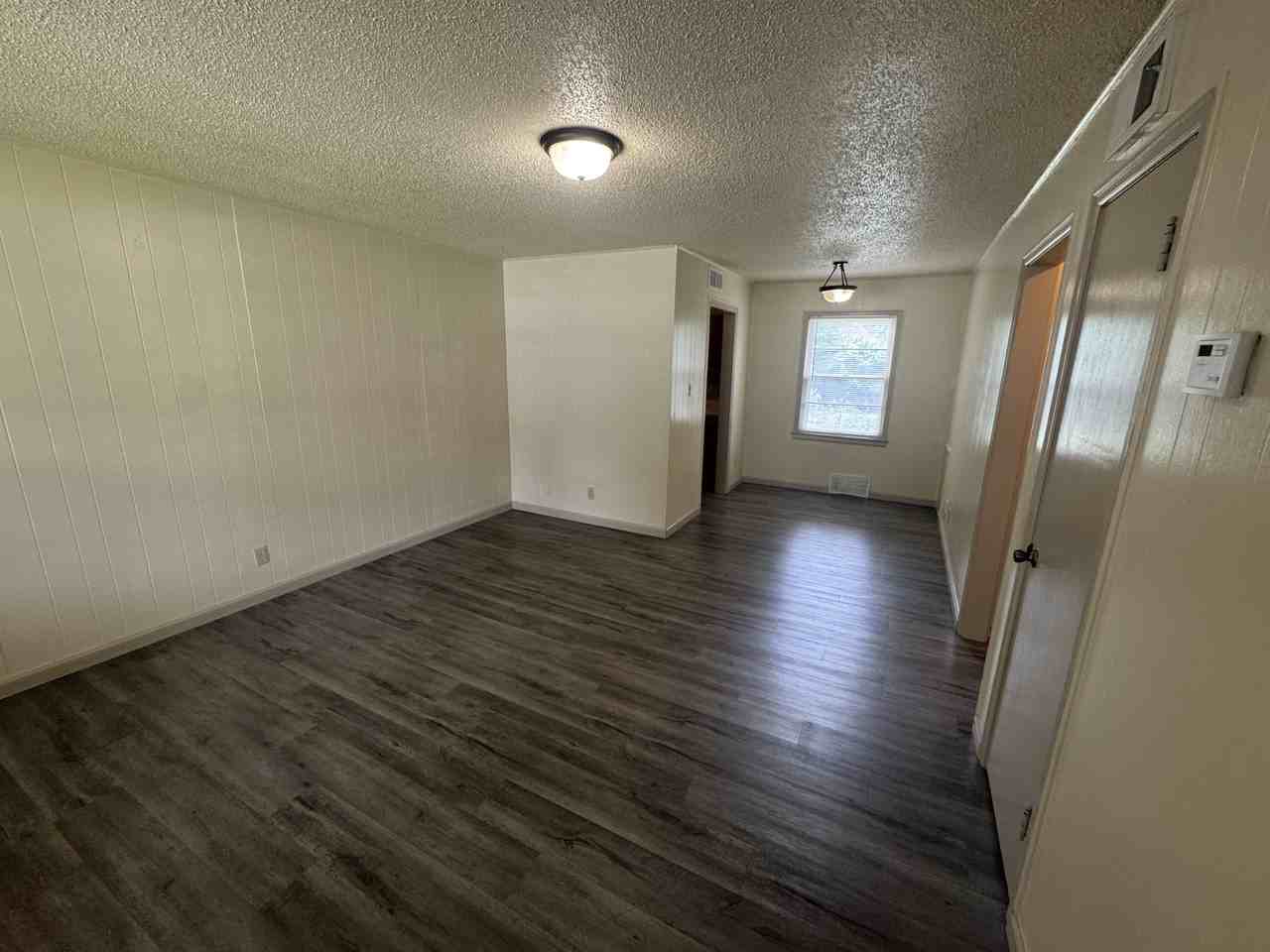 750 S Drury Ln - Photo 2 of 9