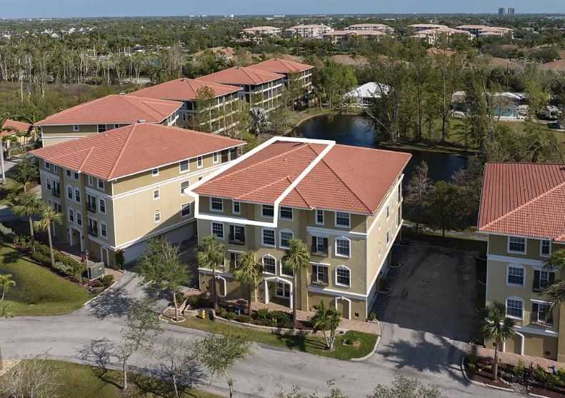 10081 Lake Cove Dr #302 - Photo 5 of 25