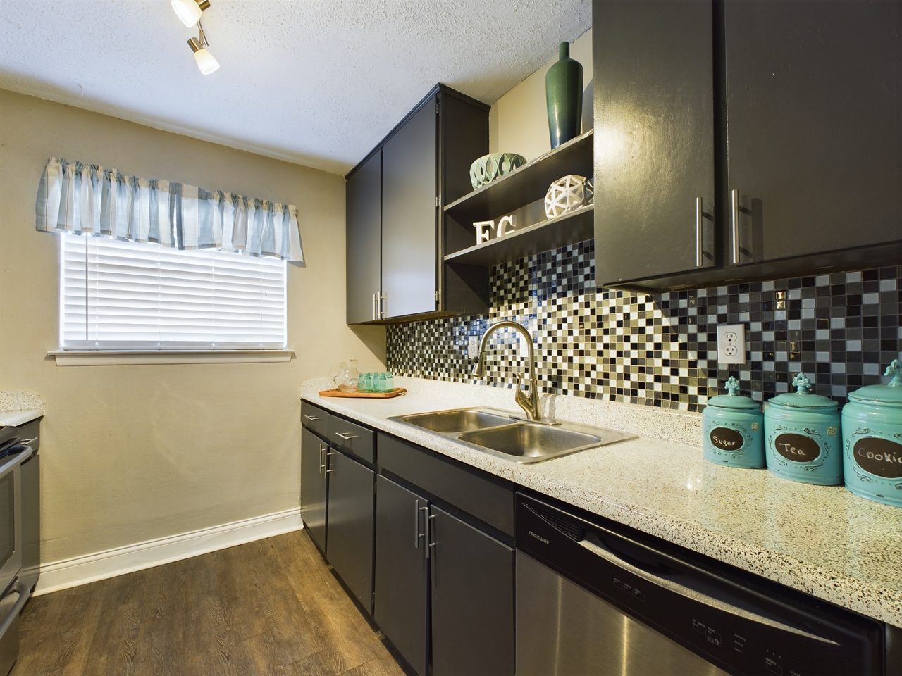 Forest Glen Apartments - Photo 4 of 10