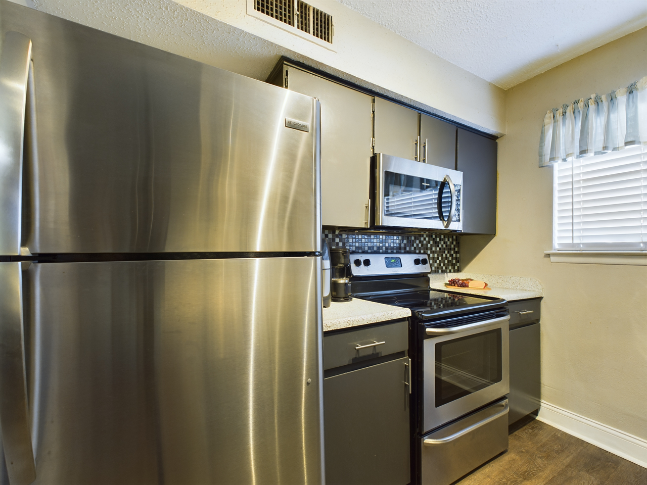 Forest Glen Apartments - Photo 5 of 10