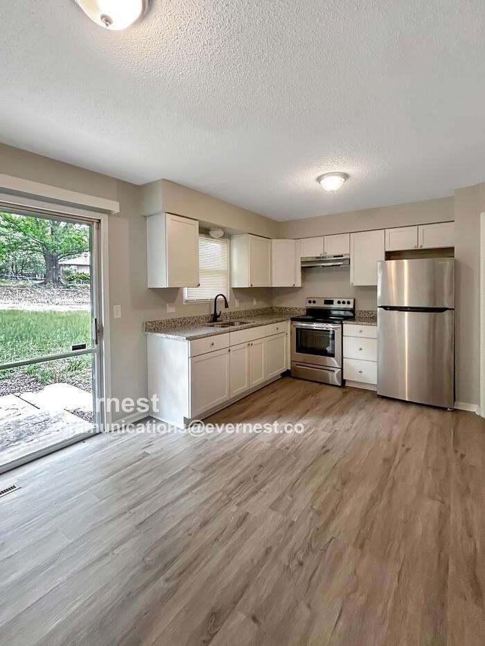 3512 Bridge Manor Dr - Photo 2 of 14