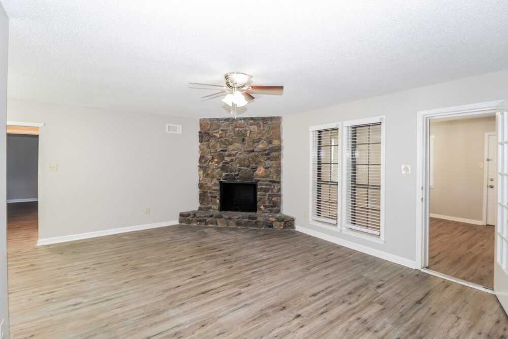 2705 Van Leer Dr - Photo 5 of 16