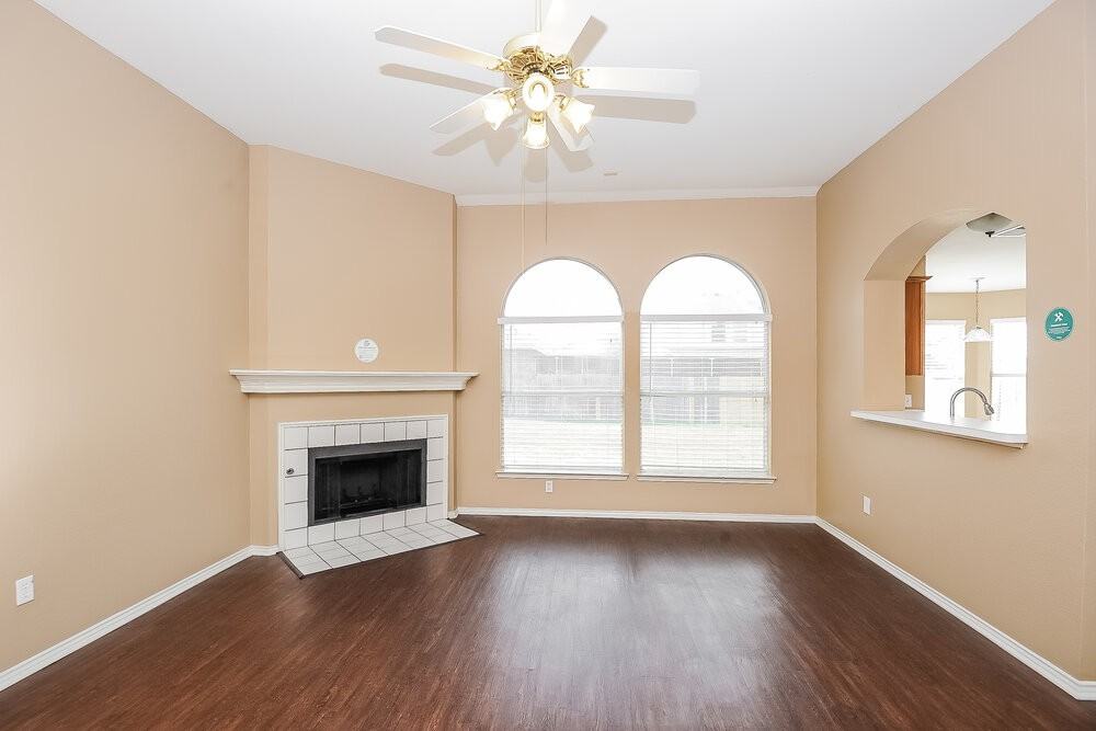 1626 Redwood Dr - Photo 3 of 16