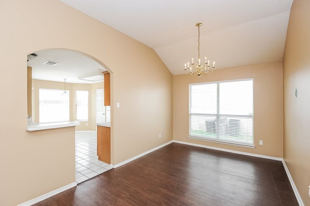 1626 Redwood Dr - Photo 6 of 16