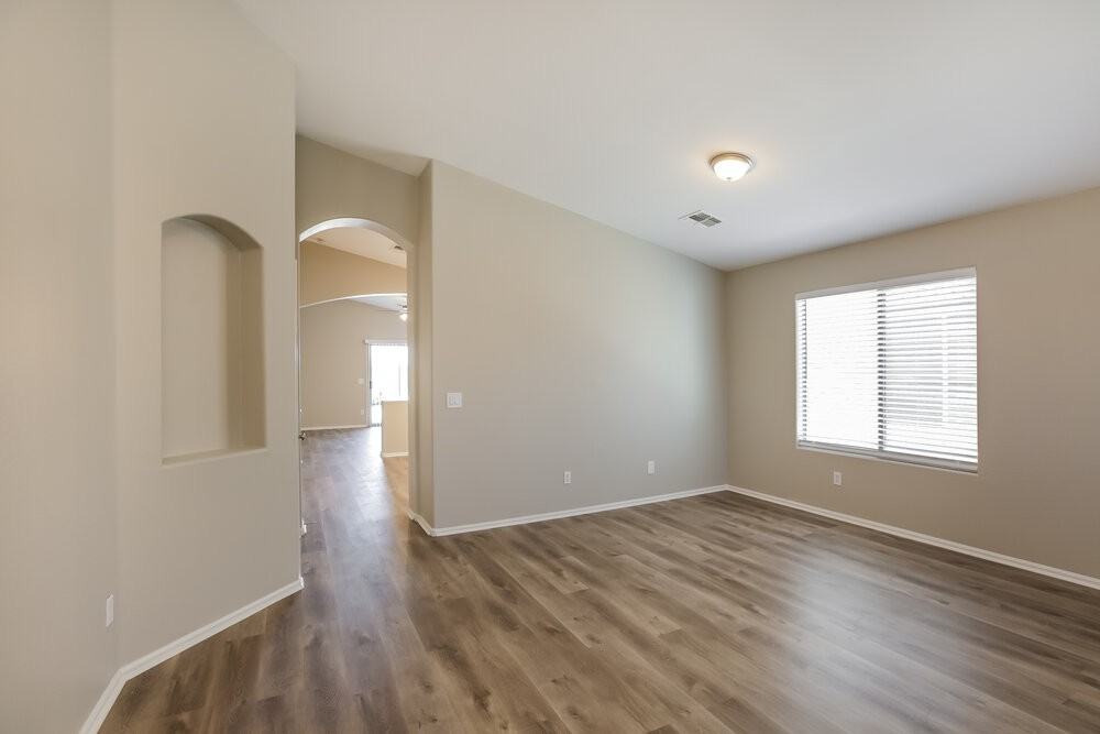 38023 N Jonathan St - Photo 3 of 16