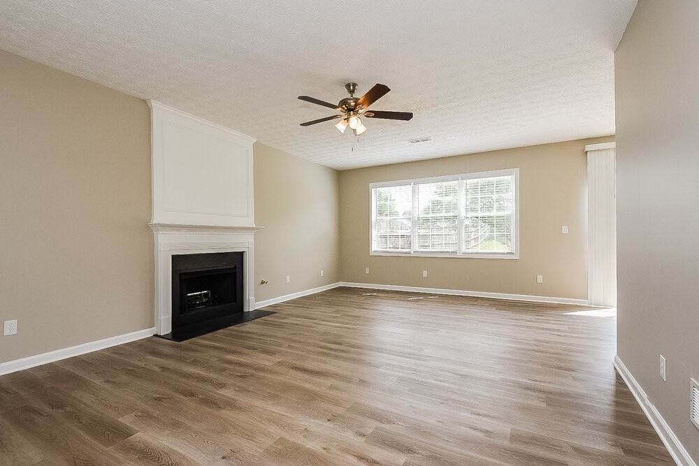 107 Chamberlyn Ln - Photo 7 of 17