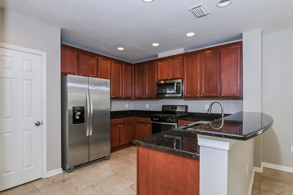 16104 Palmettorun Cir - Photo 6 of 17