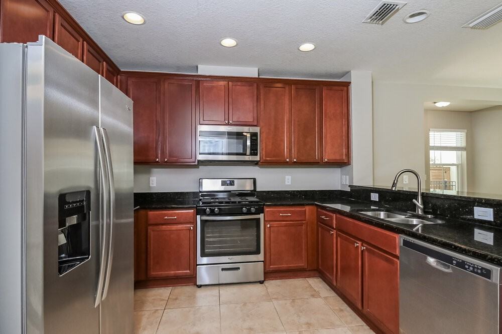 16104 Palmettorun Cir - Photo 7 of 17