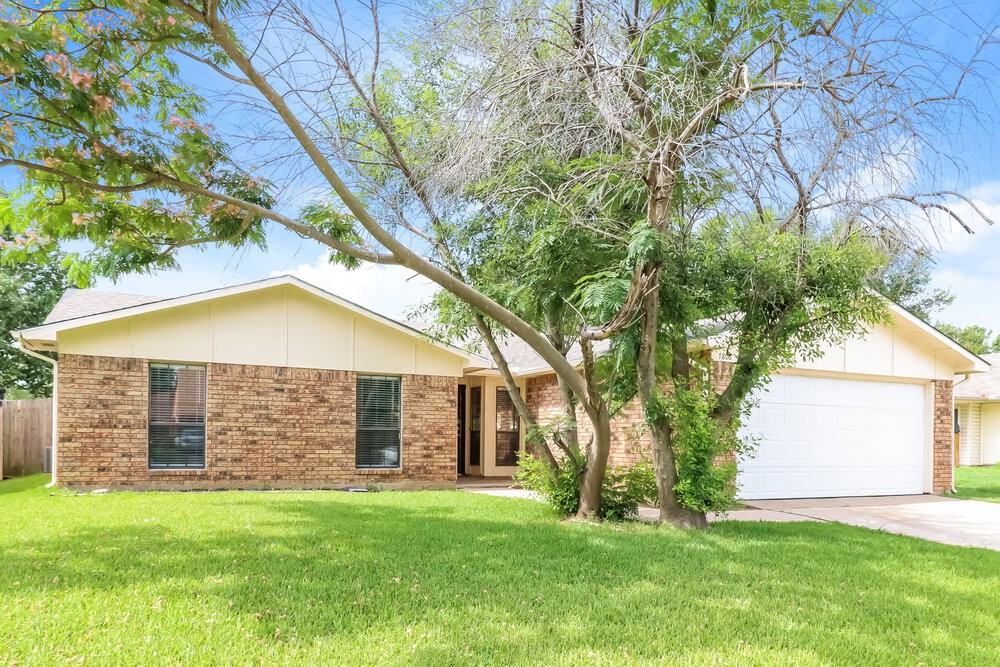 7808 Bermejo Rd - Photo 2 of 16