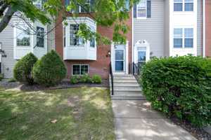 featured image of 710 Village Pkwy #1