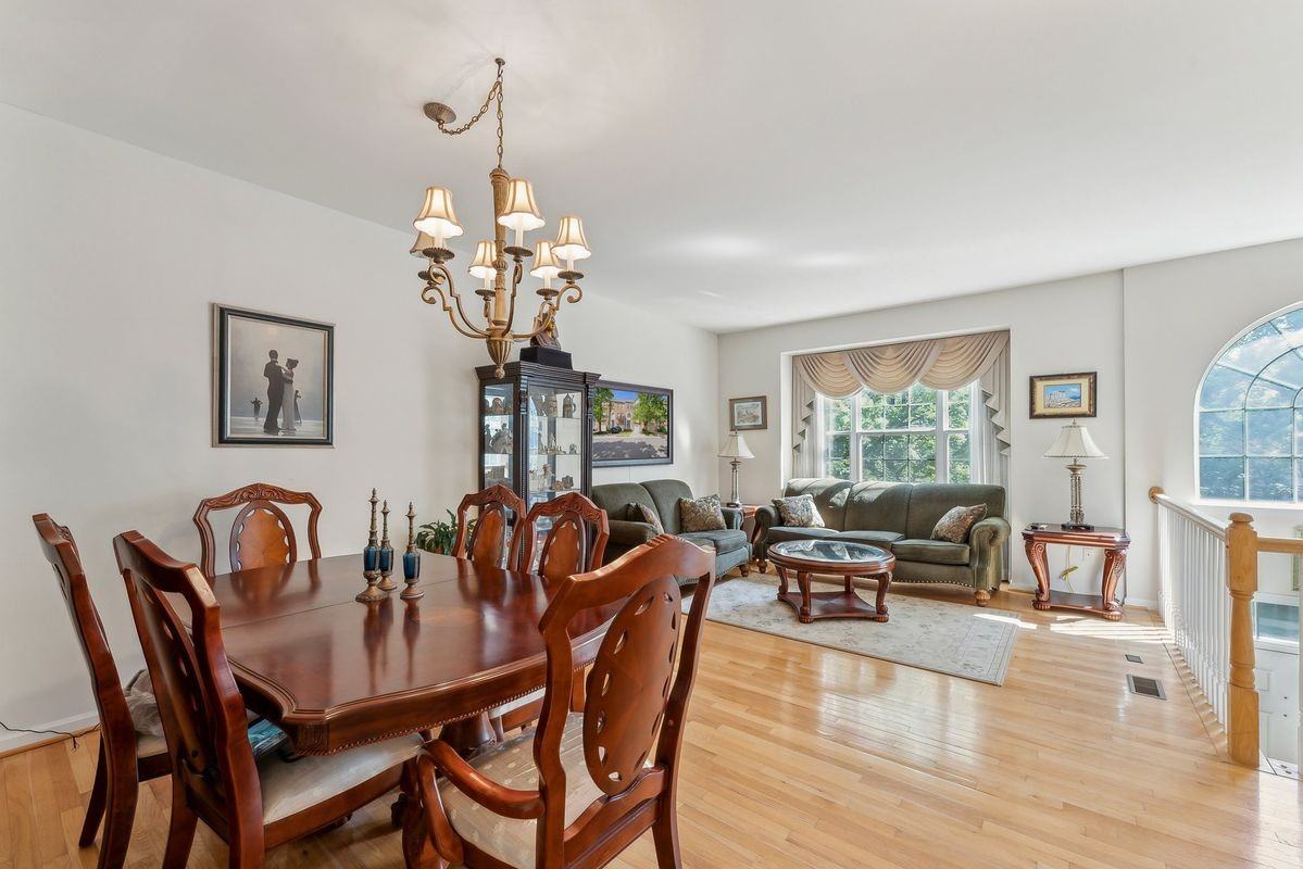 11450 Abner Ave - Photo 4 of 23