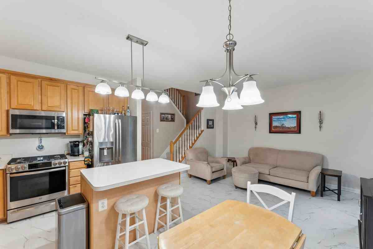 11450 Abner Ave - Photo 6 of 23