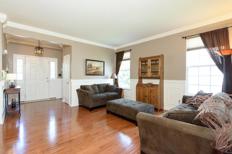 322 Dartmouth Rd - Photo 2 of 20