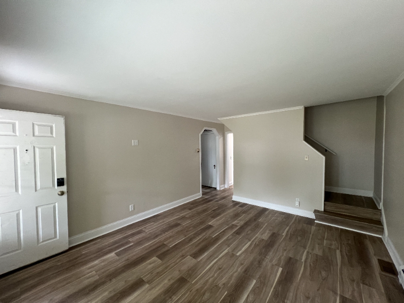 23124 Grove St - Photo 6 of 20