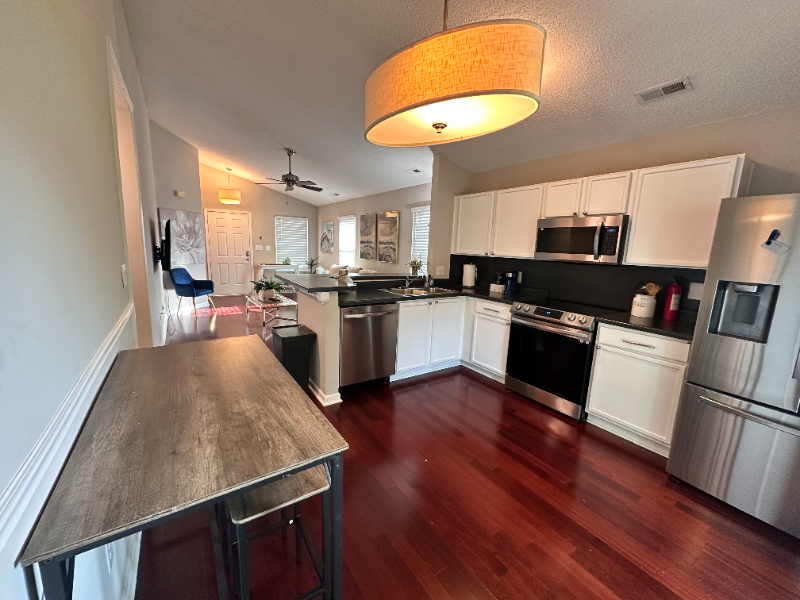 3030 Talledaga Ln Sw - Photo 4 of 10