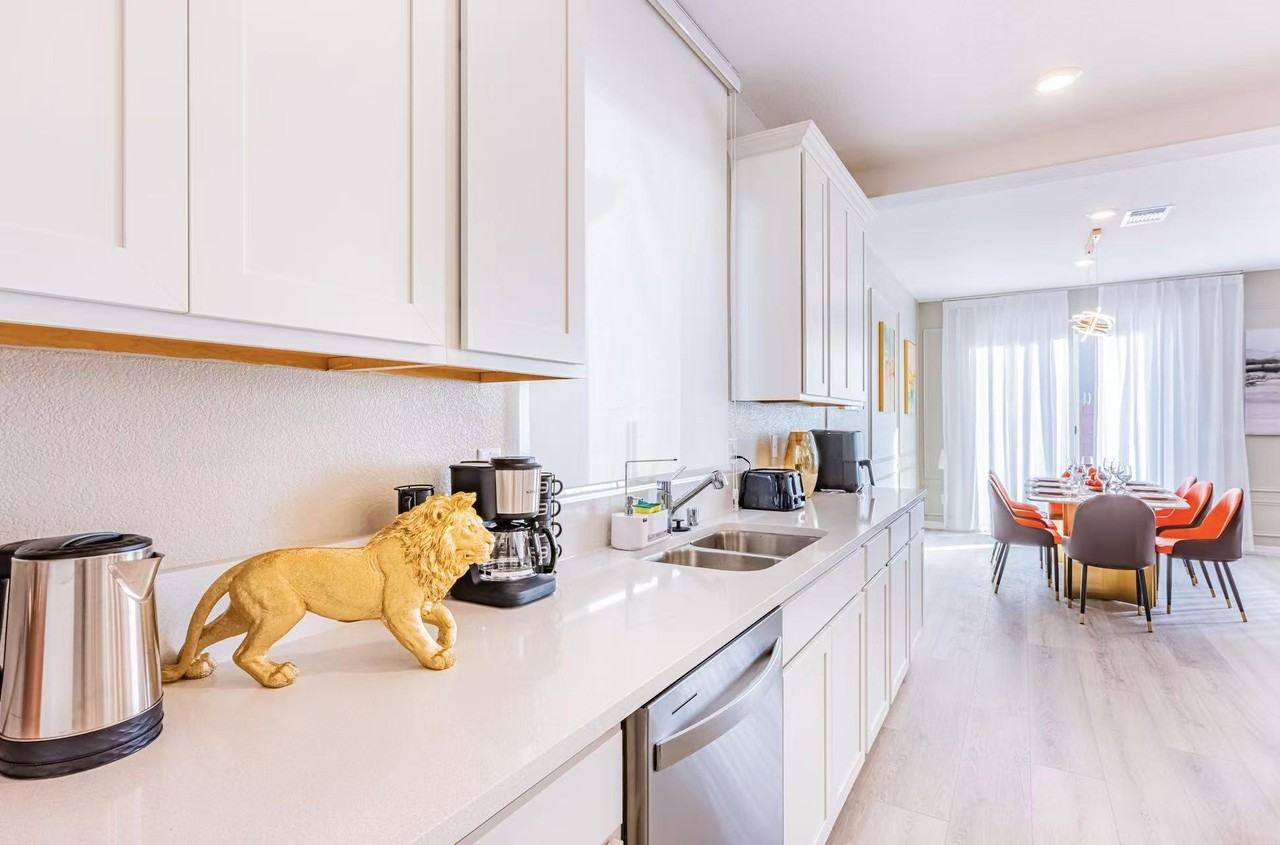 Digby Fine St - Photo 5 of 11