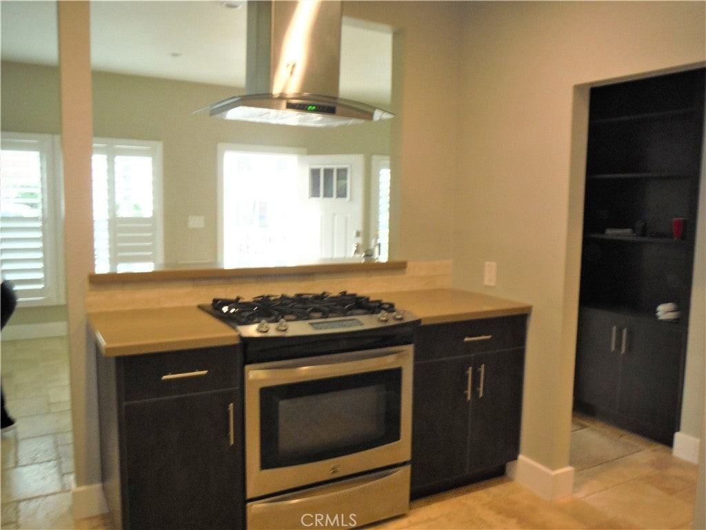 122 Roycroft Ave - Photo 6 of 16