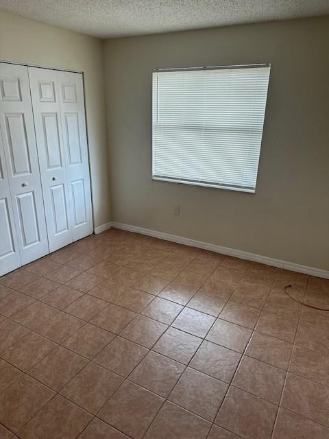 411 Executive Center Dr - Photo 6 of 12