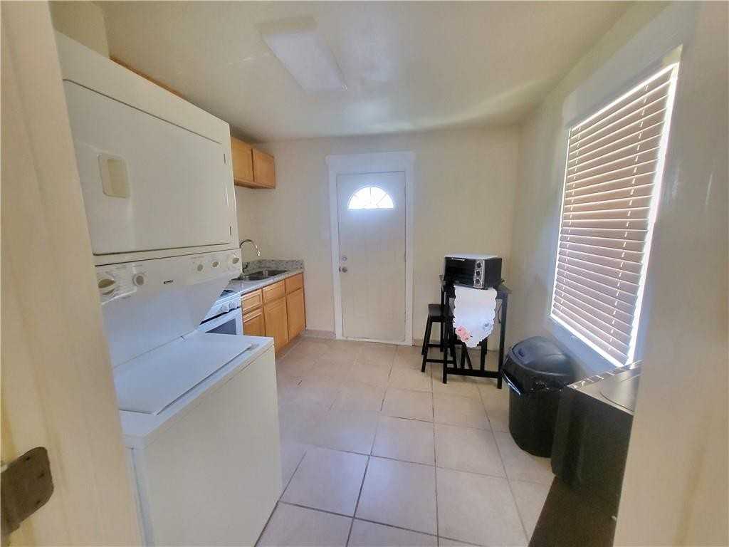 5737 Cameron Blvd - Photo 2 of 7