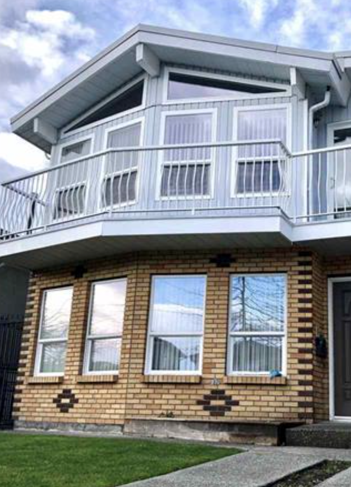 127 East 46th Avenue - Photo 4 of 12