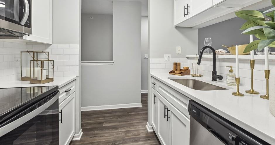 Stratford Green - Photo 2 of 37