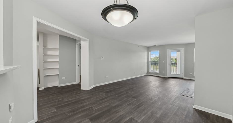 Stratford Green - Photo 7 of 37