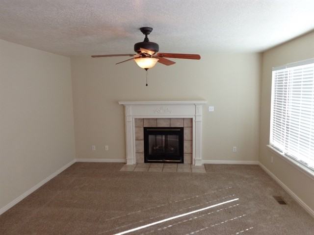 2115 W 450 N - Photo 2 of 15