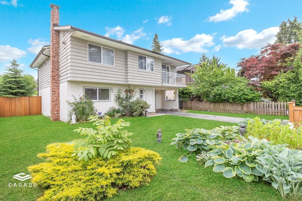 2998 Vincent Street - Photo 2 of 18