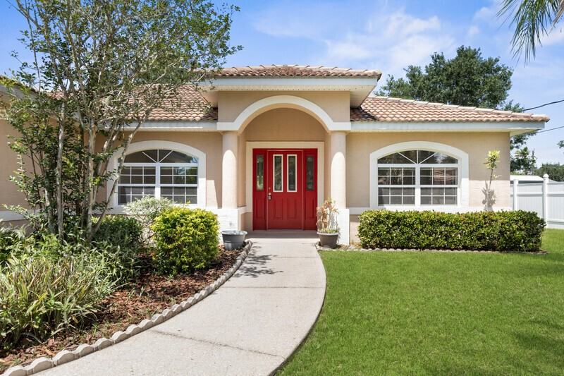 22 Rocking Horse Dr - Photo 5 of 49