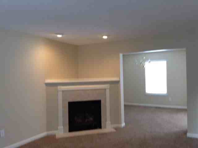 2029 River Birch Dr - Photo 2 of 14