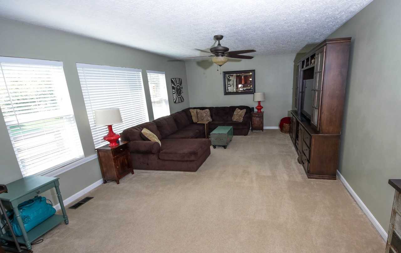 1201 Emery Ridge Drive - Photo 2 of 23