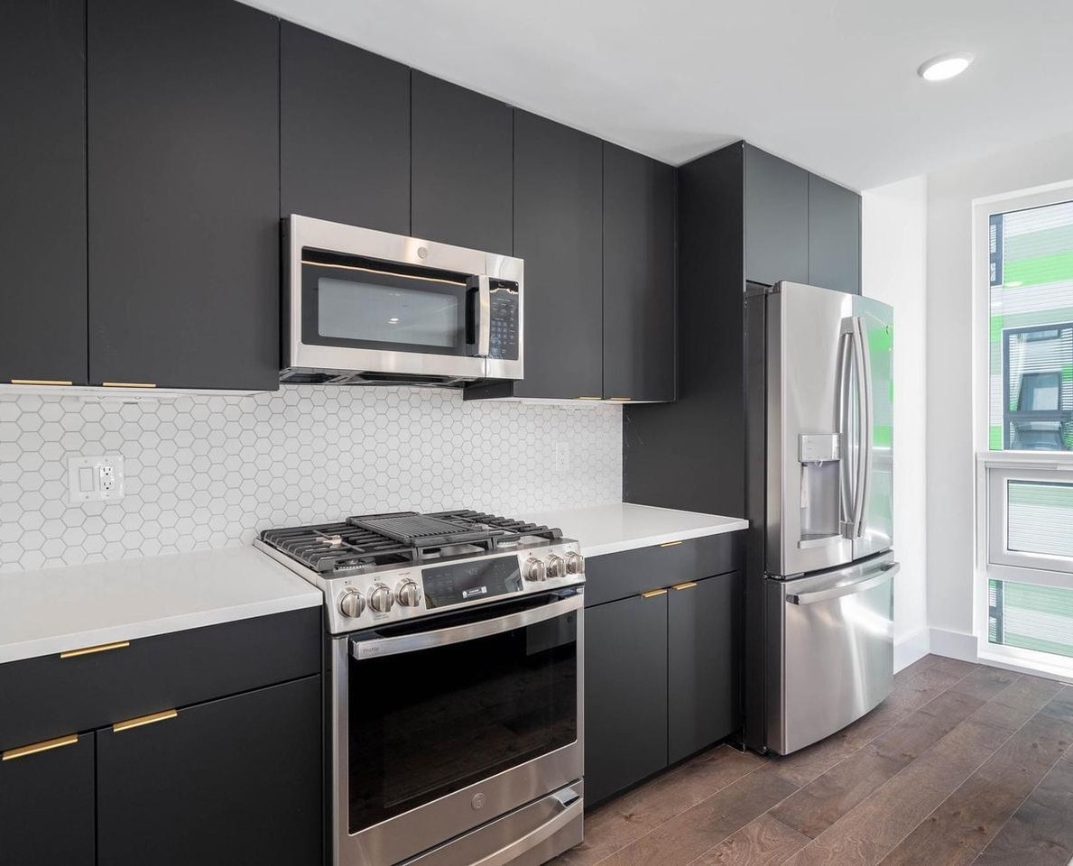 1501 N 31st St #312 - Photo 5 of 23