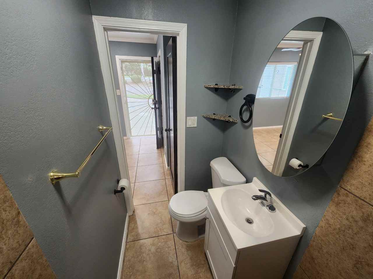 715 S Pine St #715 - Photo 6 of 19