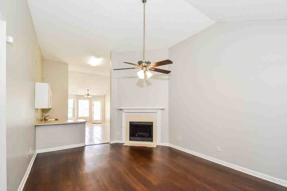 6795 Black Oak Dr - Photo 4 of 16