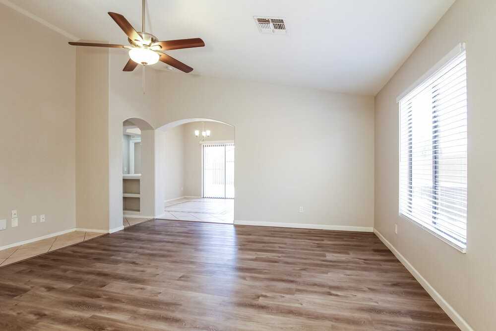 15519 N 158th Ln - Photo 3 of 16